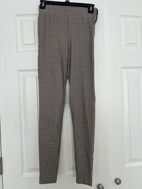 Zara Black and White Houndstooth Leggings